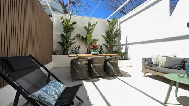 Marbella Center Beachfront With Private Patio Екстер'єр фото