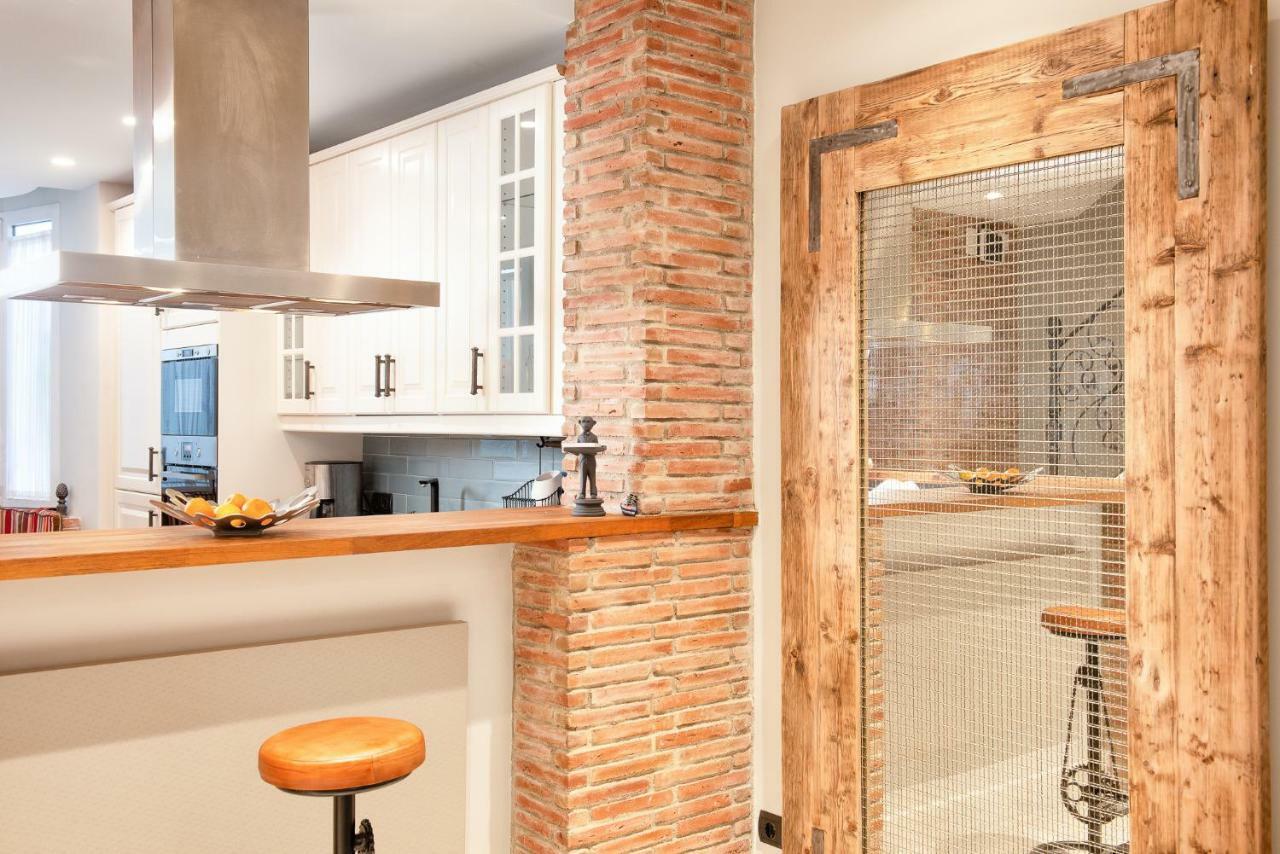 Marbella Center Beachfront With Private Patio Екстер'єр фото